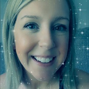 Meet your Posher, Rebecca